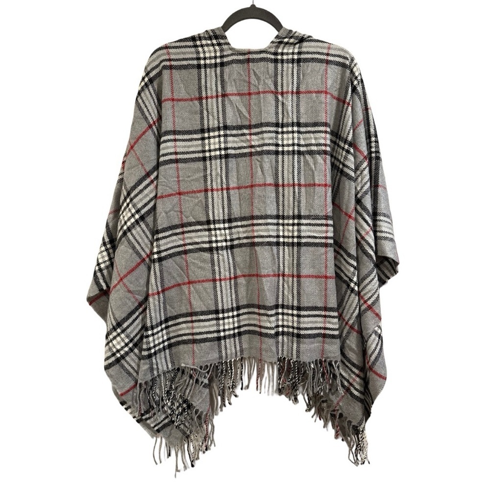 V Fraas Soft & Cozy Poncho Serape Wrap Ruana in Gray & Red Plaid Scottish NWT - Picture 6 of 16